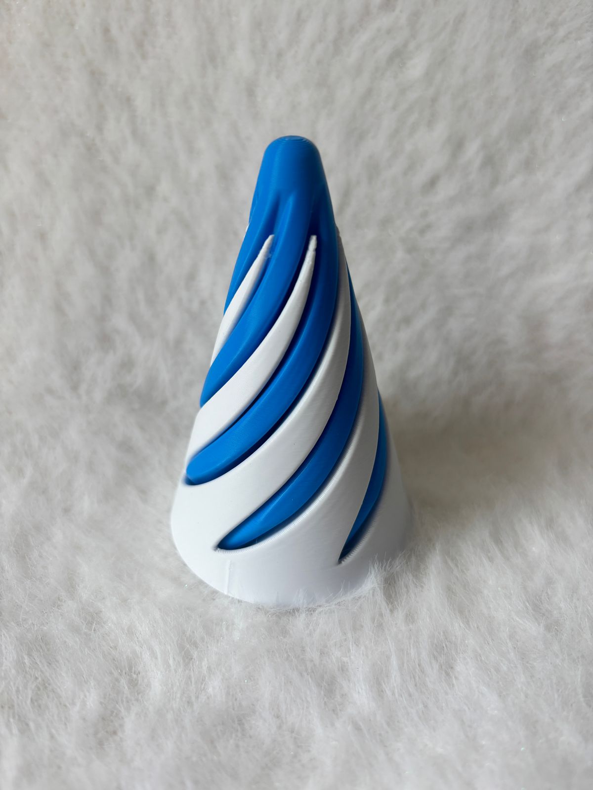 🔵 Título: Spiral Cone Fidget Toy – 3D Printed Sensory Toy