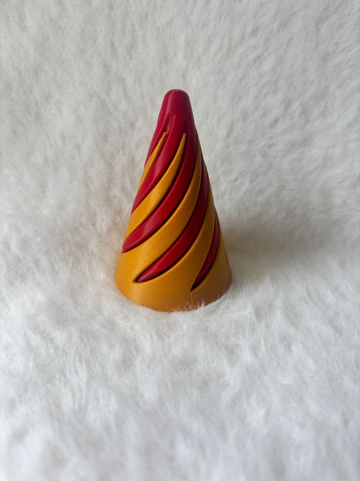 🔵 Título: Spiral Cone Fidget Toy – 3D Printed Sensory Toy