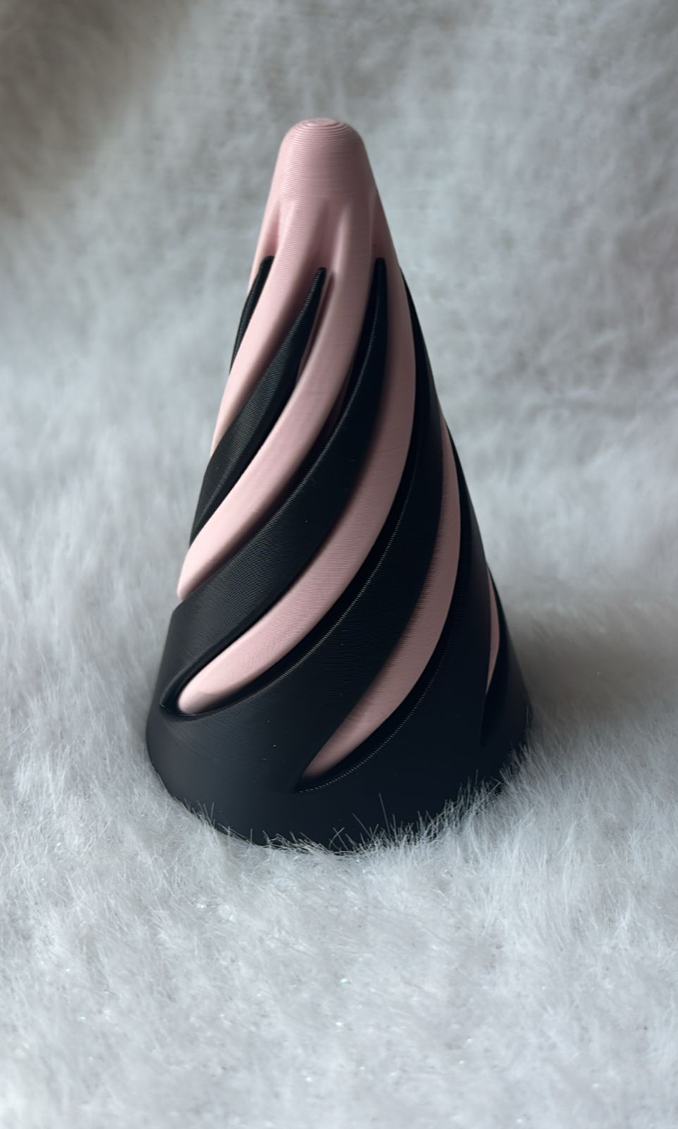 🔵 Título: Spiral Cone Fidget Toy – 3D Printed Sensory Toy