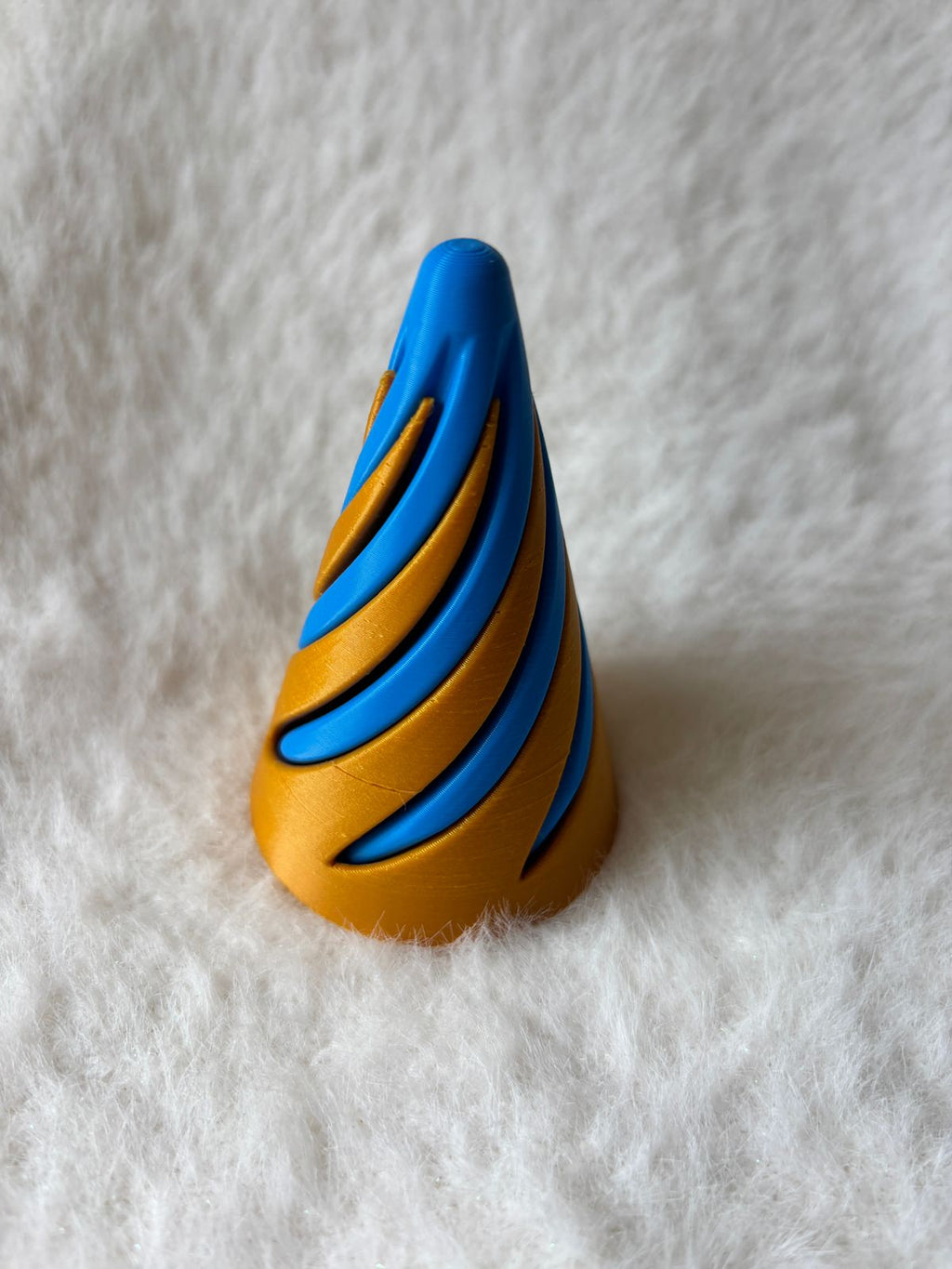 🔵 Título: Spiral Cone Fidget Toy – 3D Printed Sensory Toy