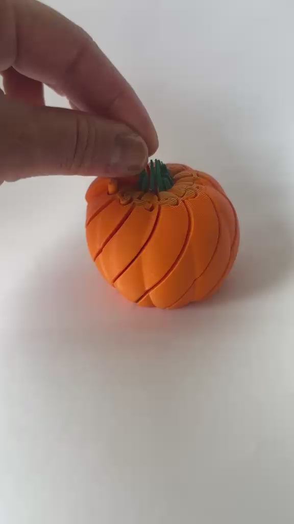 🎃 Articulated Pumpkin Fidget – 3D Printed Halloween Toy